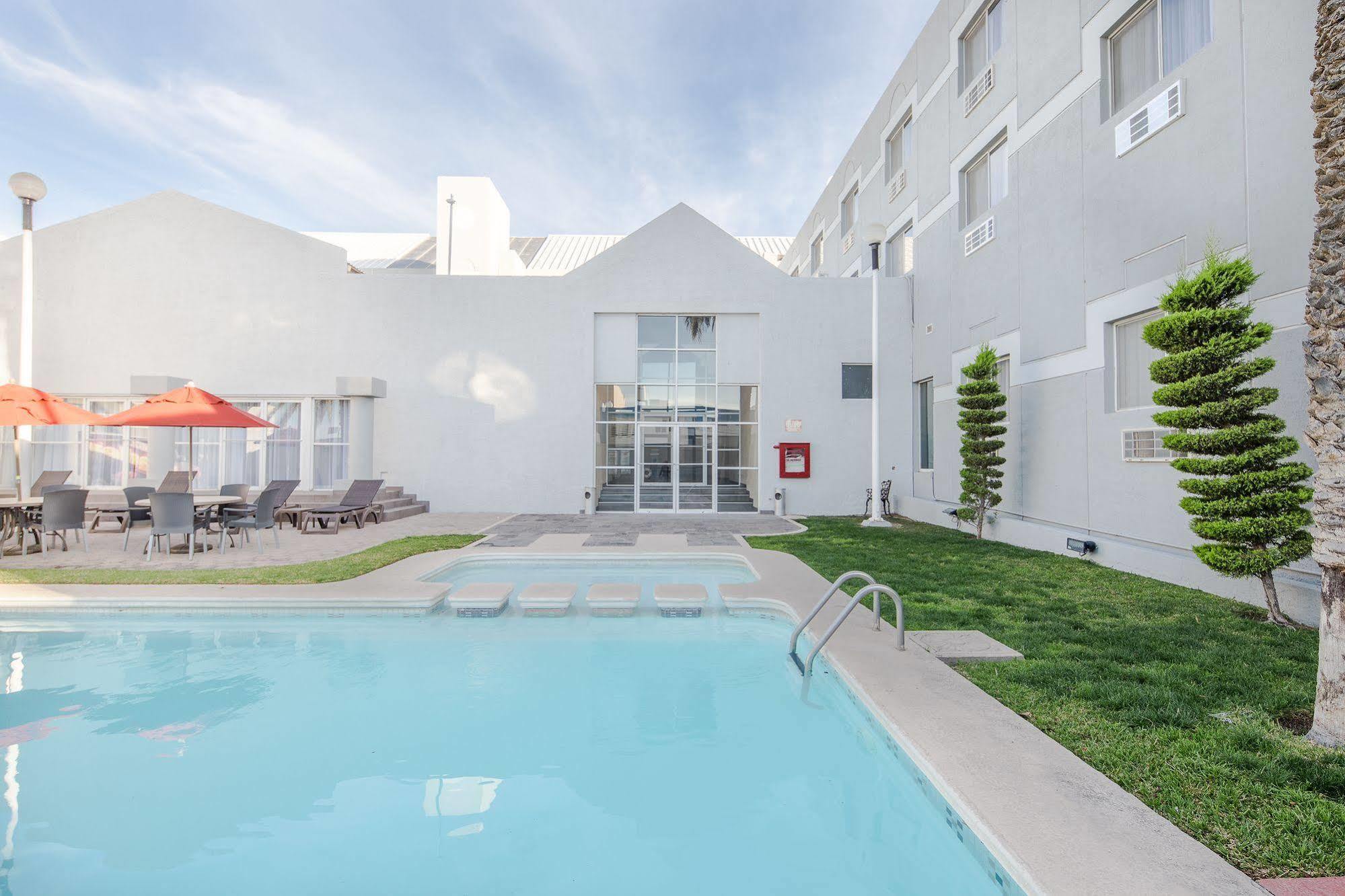 Casa Grande Delicias Hotel Exterior photo
